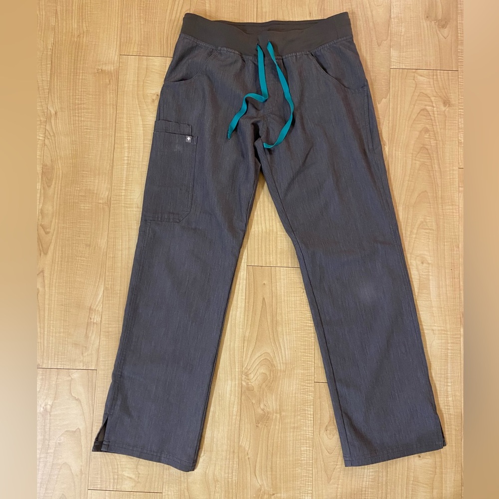 Figs Gray Cargo Scrub Pant